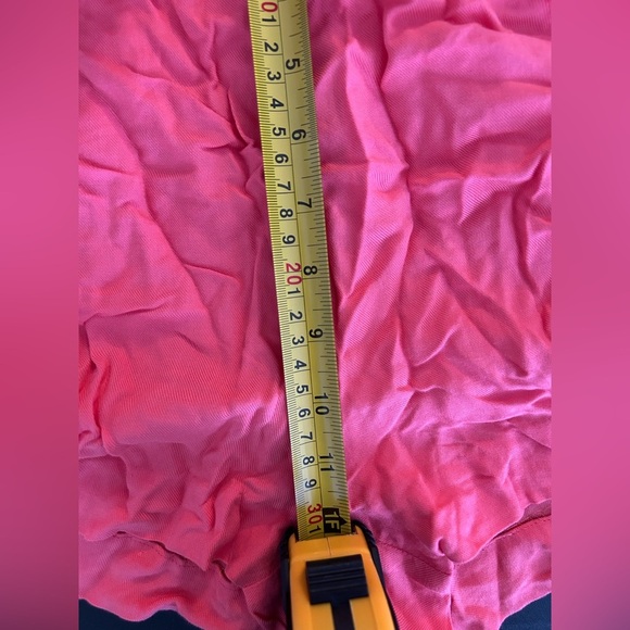 Aritzia Talula Shorts High Rise Waist elastic waistband Coral Pink Flowy Small - Picture 14 of 16